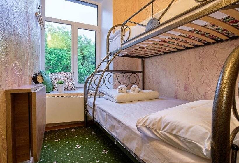 בית מלון כפרי Winterfell Baumanskaya