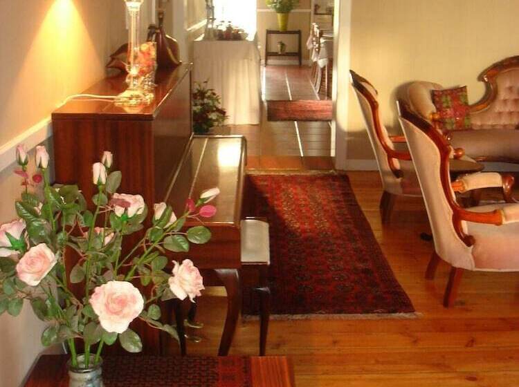 هتل Yamkela Guest House