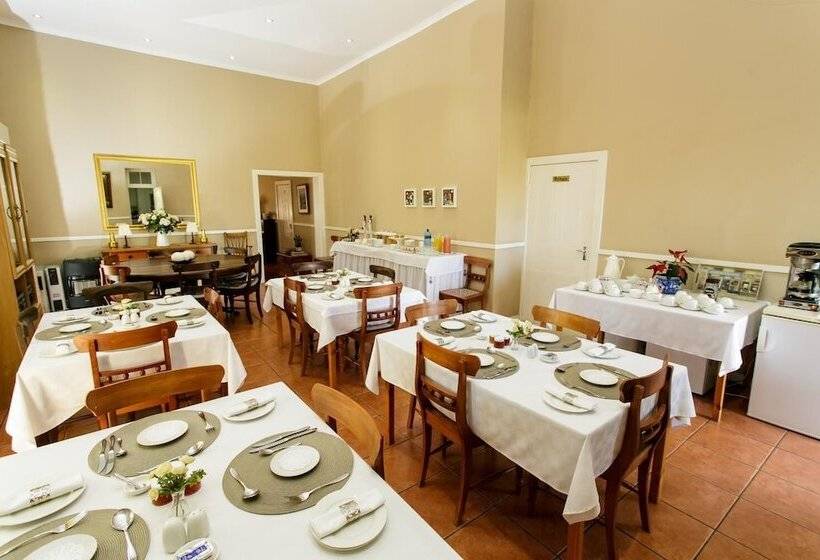 هتل Yamkela Guest House