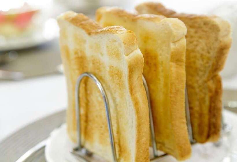 هتل Yamkela Guest House