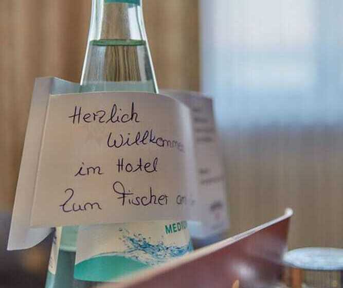 酒店 Zum Fischer Am See S