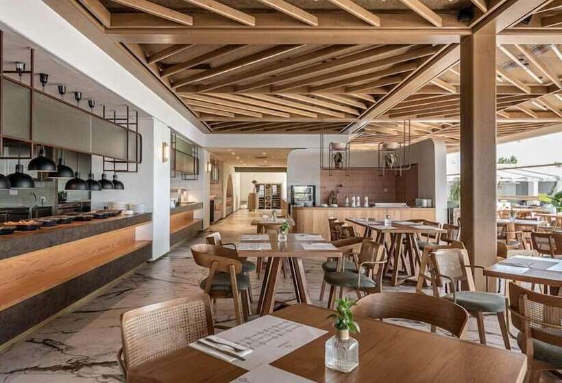 Kakkos Bay Hotel And Bungalows