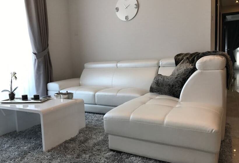 Al Manzil Residence Hidd