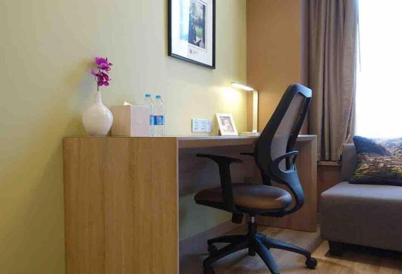 Atour Hotel Xujiahui Meiying