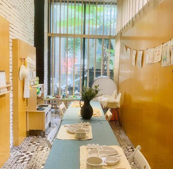 Atour Hotel Xujiahui Meiying