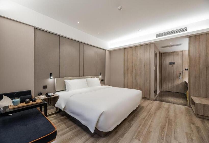 Atour Hotel Xujiahui Meiying