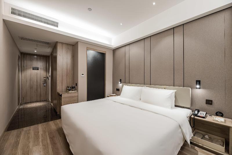 Atour Hotel Xujiahui Meiying