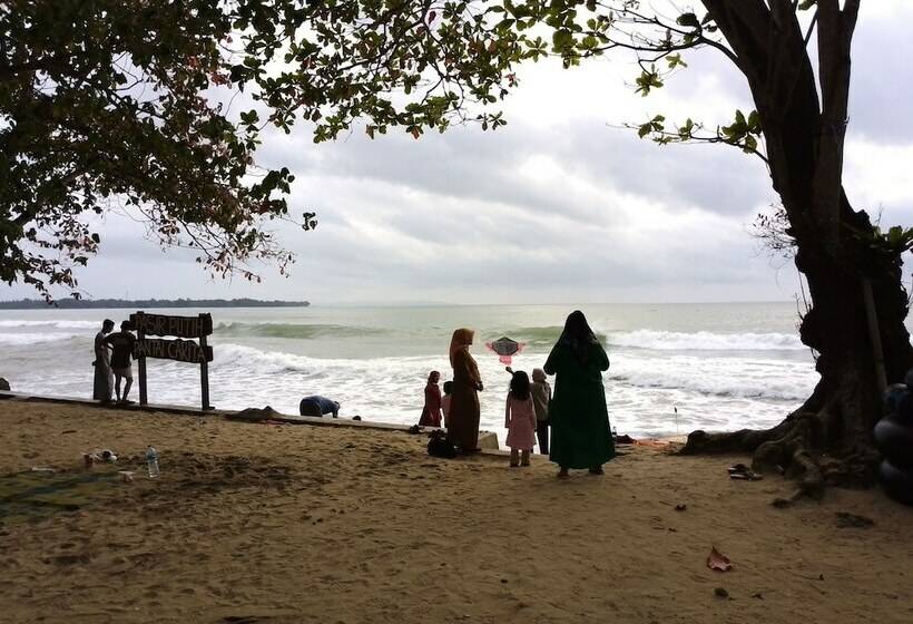 Bali De Anyer Hotel & Restaurant