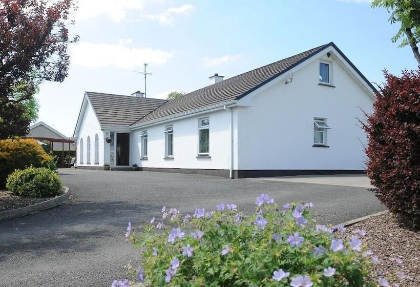 住宿加早餐  Avondale Farmhouse