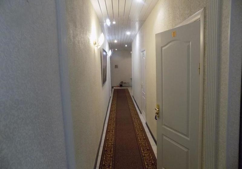 ベッドアンドブレックファースト Mini Hotel RePost