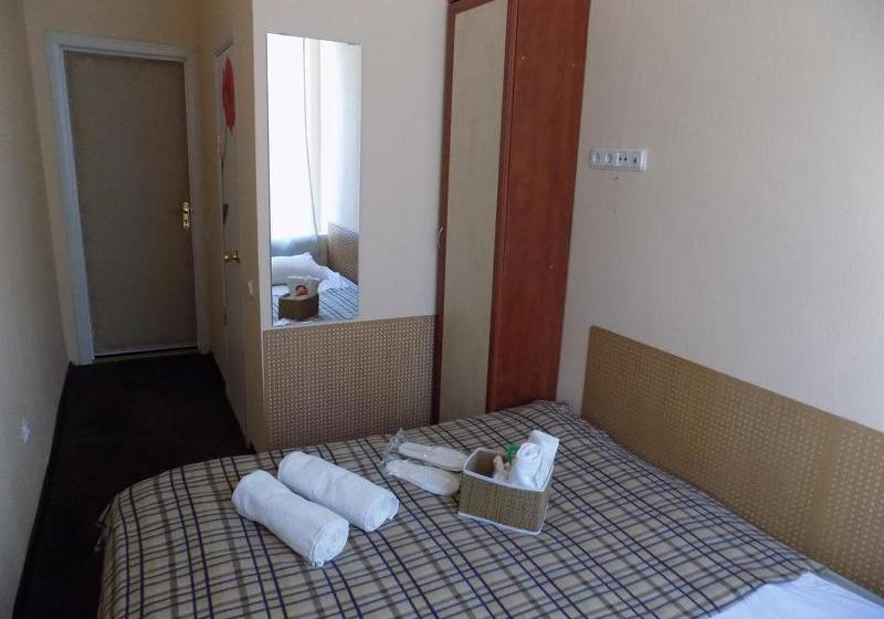 ベッドアンドブレックファースト Mini Hotel RePost