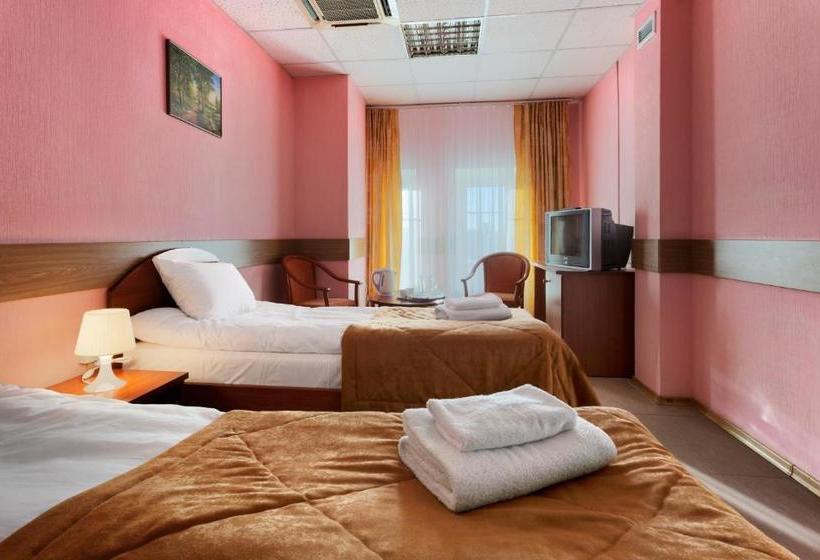 בית מלון כפרי Gorod On Belorusskiy