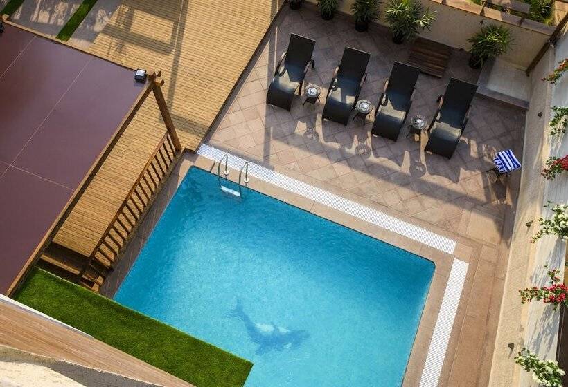 Bluo Amani Vagator   Boutique Hotel Goa