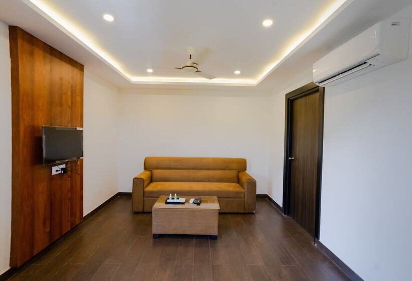 Bluo Amani Vagator   Boutique Hotel Goa