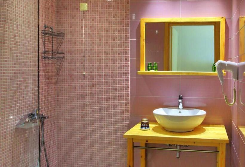 בית מלון כפרי Arktos