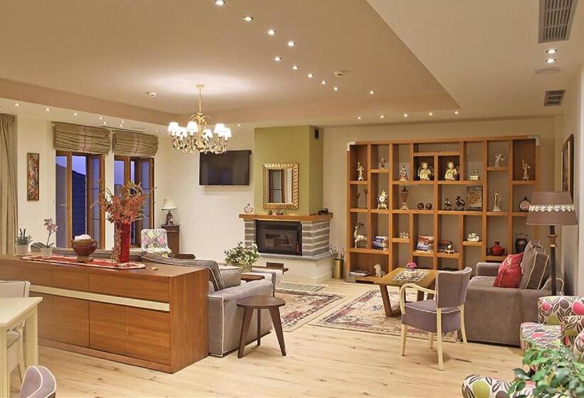 בית מלון כפרי Arktos