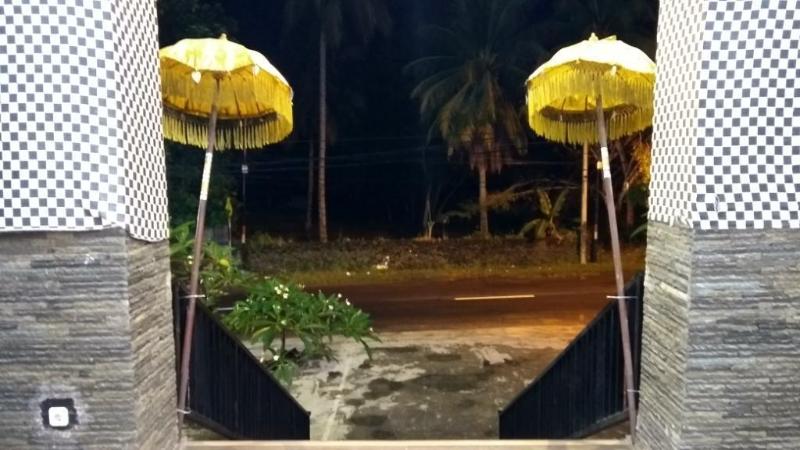 Bali De Anyer Hotel & Restaurant