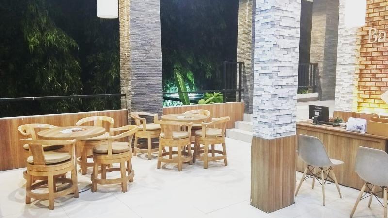 Bali De Anyer Hotel & Restaurant