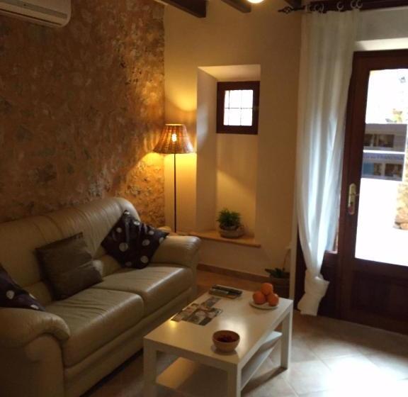 ホテル Ca Na Francina