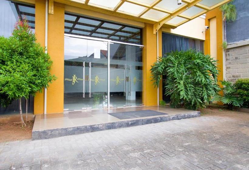 فندق Capital O 3222 Jeng Ratu Pangandaran