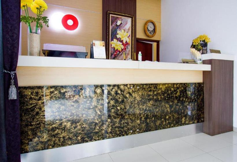 فندق Capital O 3222 Jeng Ratu Pangandaran