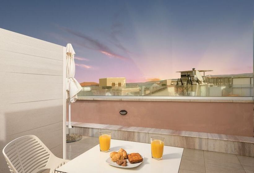 ホテル Consolato Boutique