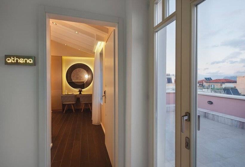 ホテル Consolato Boutique