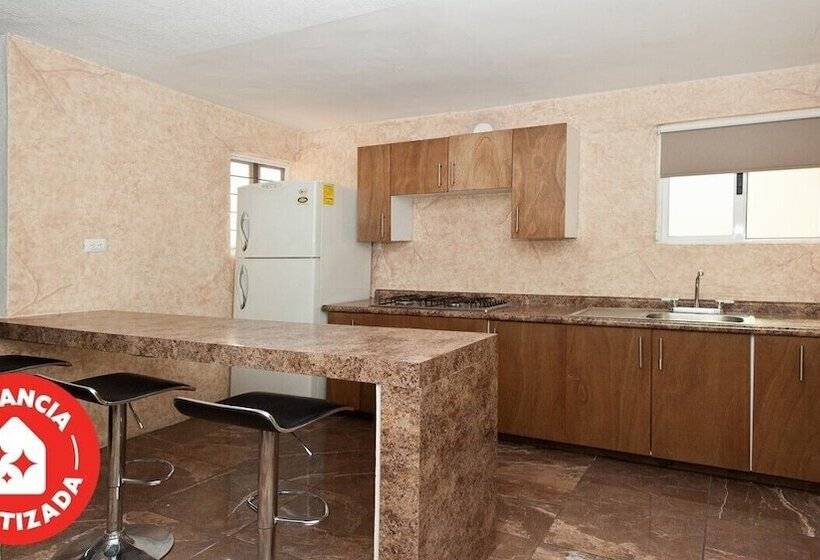 호텔 Econosuites Monterrey