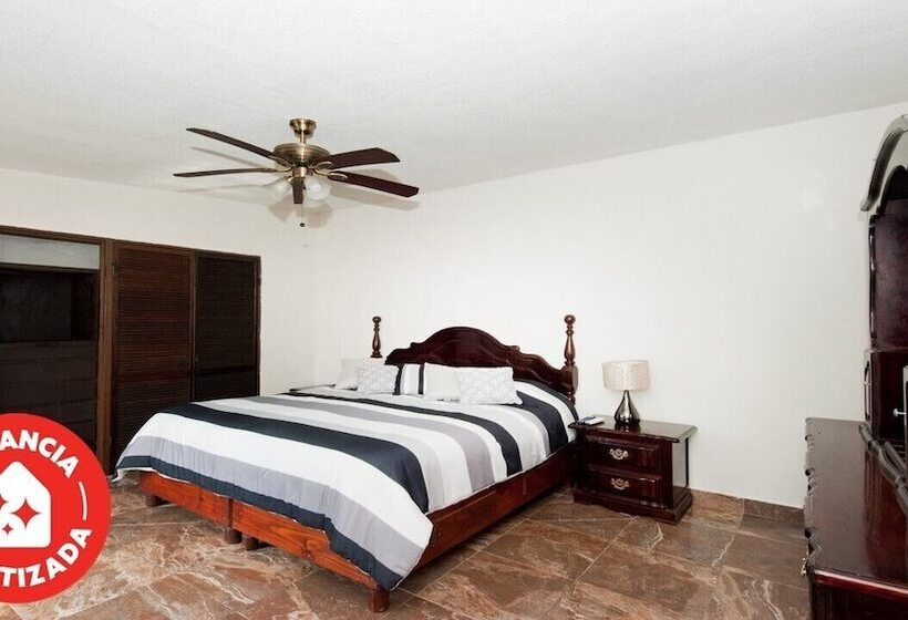 호텔 Econosuites Monterrey