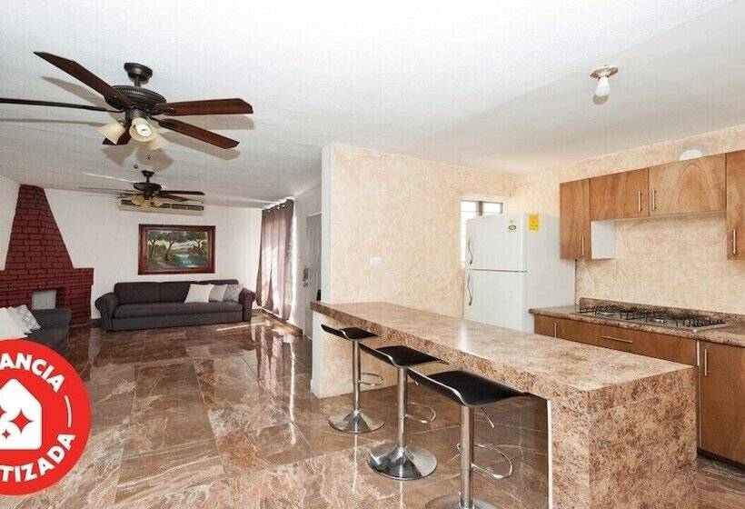 호텔 Econosuites Monterrey