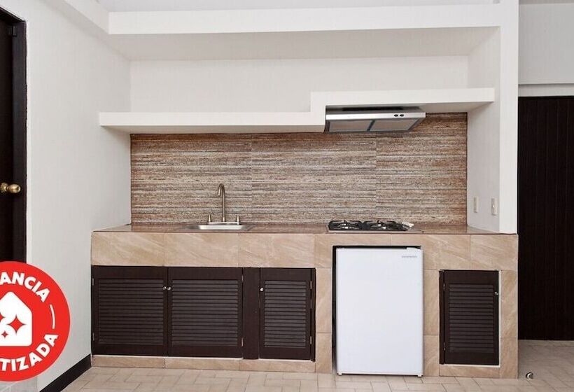 호텔 Econosuites Monterrey