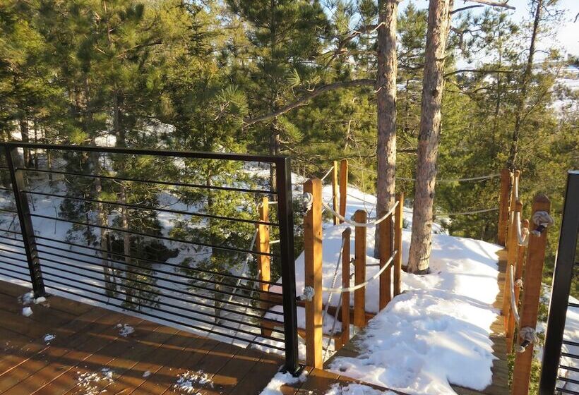 호텔 Gite Du Haut Des Arbres