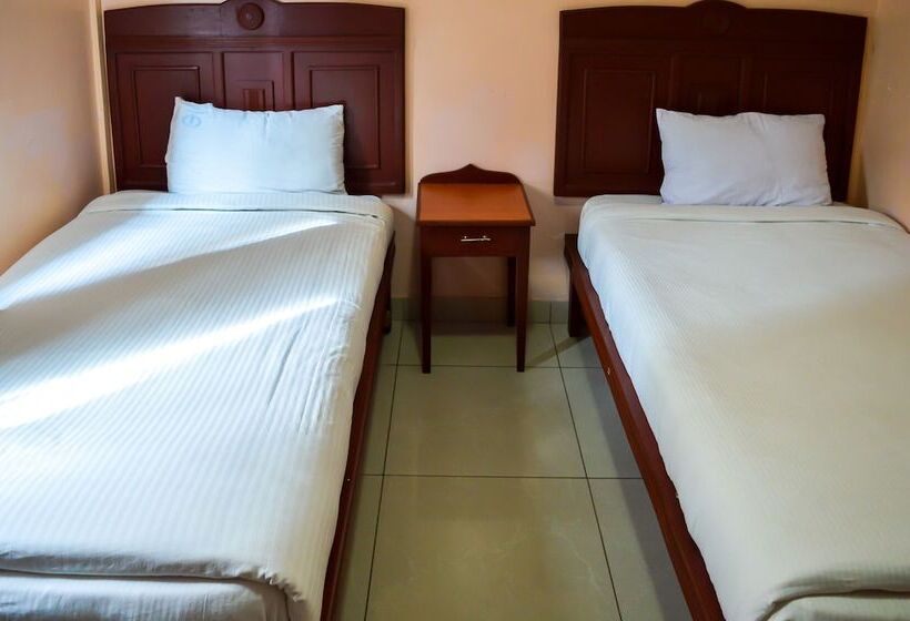 Отель Global Palace