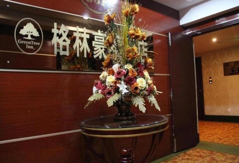 Отель Greentree Inn Nantong Tongzhou Shiji Avenue Jianghaihuangdu Express