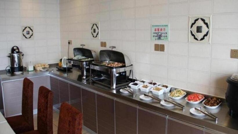 Отель Greentree Inn Nantong Tongzhou Shiji Avenue Jianghaihuangdu Express