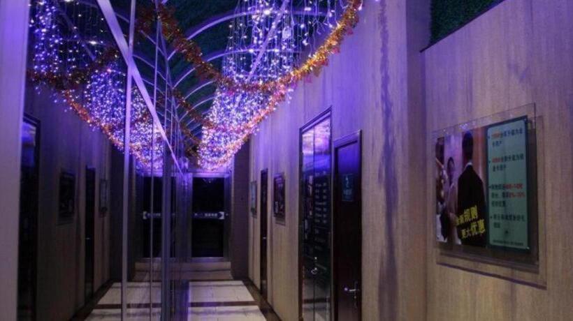 Отель Greentree Inn Nantong Tongzhou Shiji Avenue Jianghaihuangdu Express