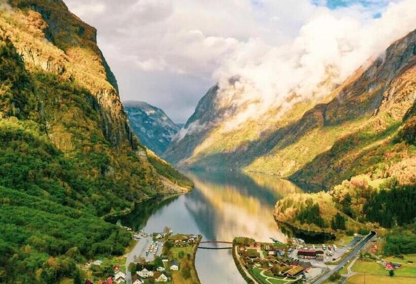 Отель Gudvangen Fjordtell