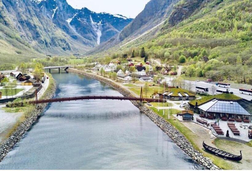 Отель Gudvangen Fjordtell