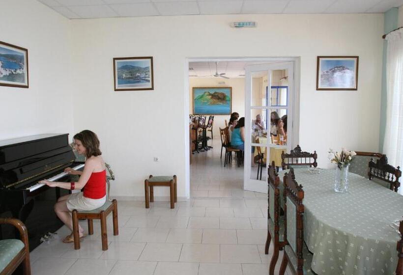 فندق Guest House Polyvotis