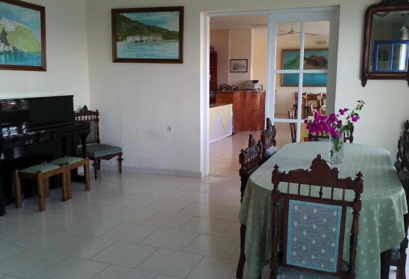 فندق Guest House Polyvotis