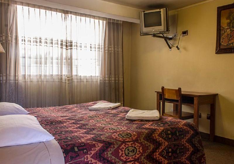 Отель Hostal Imperial