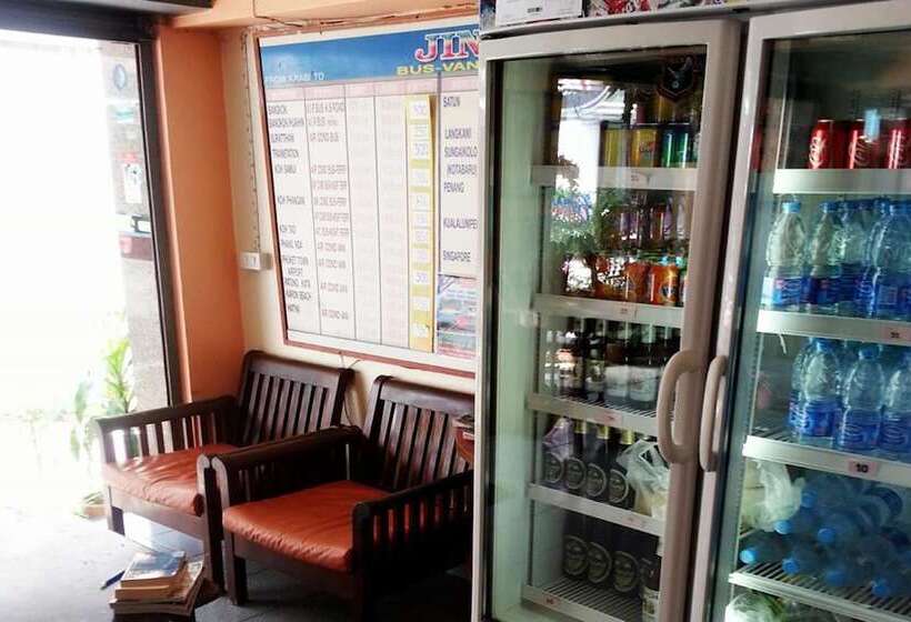 호텔 Jinda Guesthouse