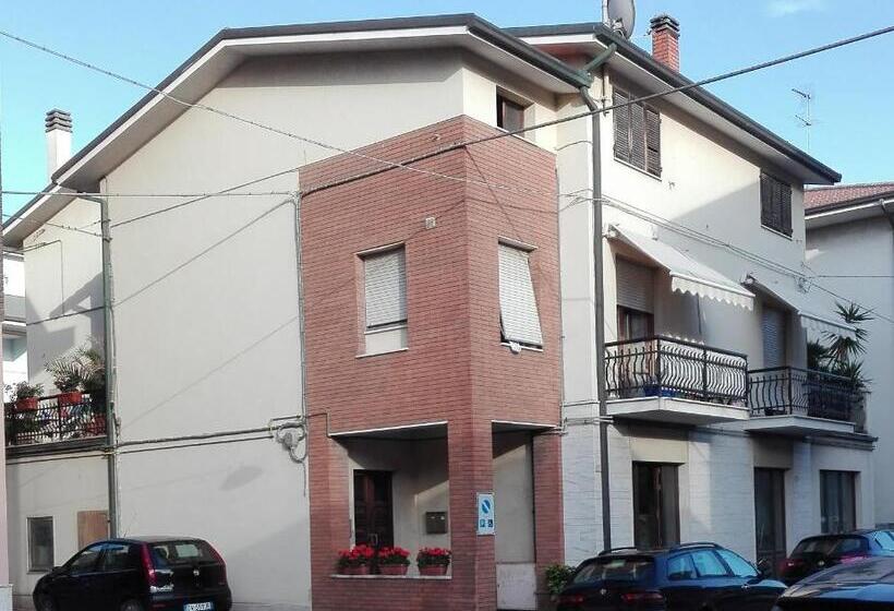 ホテル La Casa Di Diana