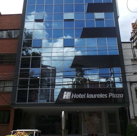 Отель Laureles Plaza