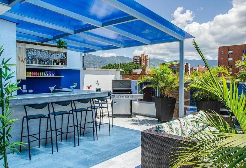 هتل Laureles Plaza