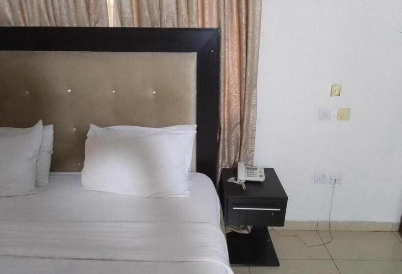 Отель 2 Bedroom Apartment