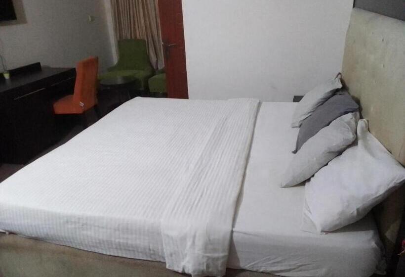 Отель 2 Bedroom Apartment