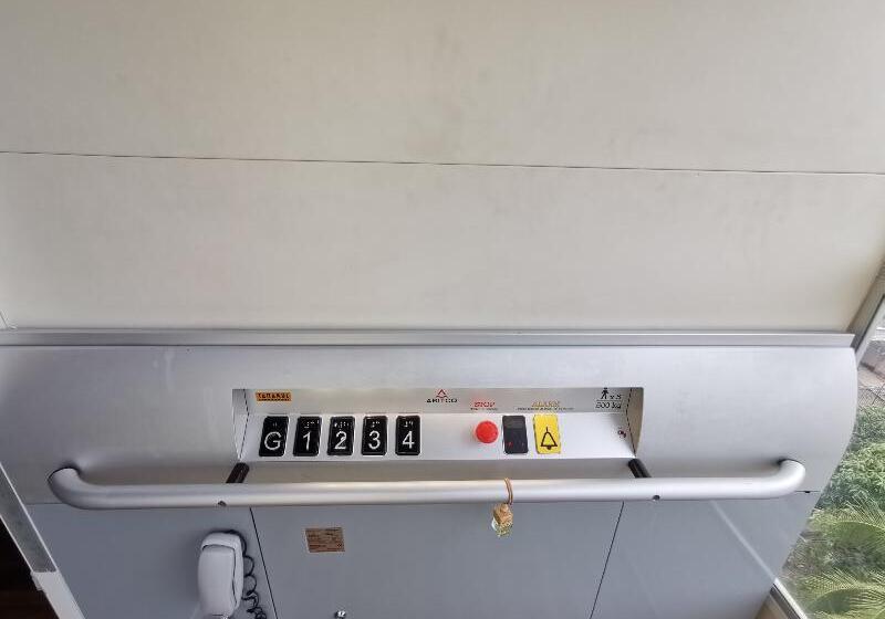 ホテル Lertnimit Boutique