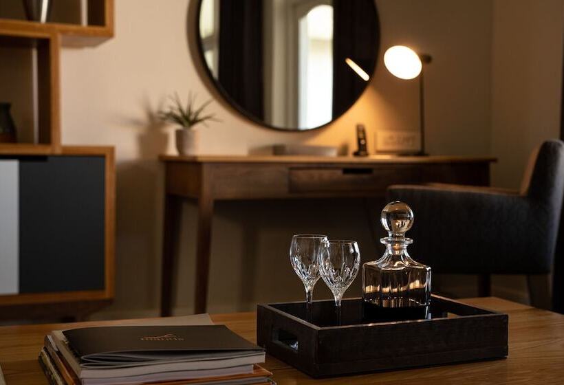 هتل Mantis Founders Lodge