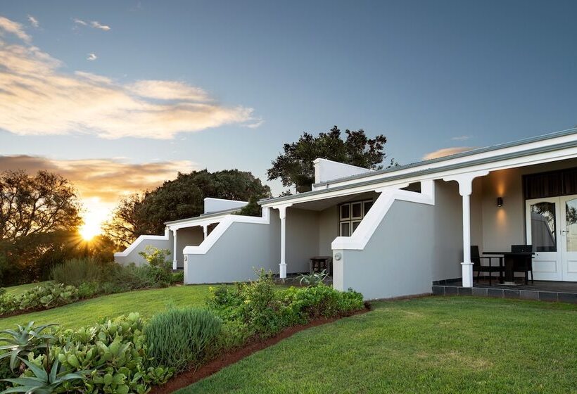 هتل Mantis Founders Lodge